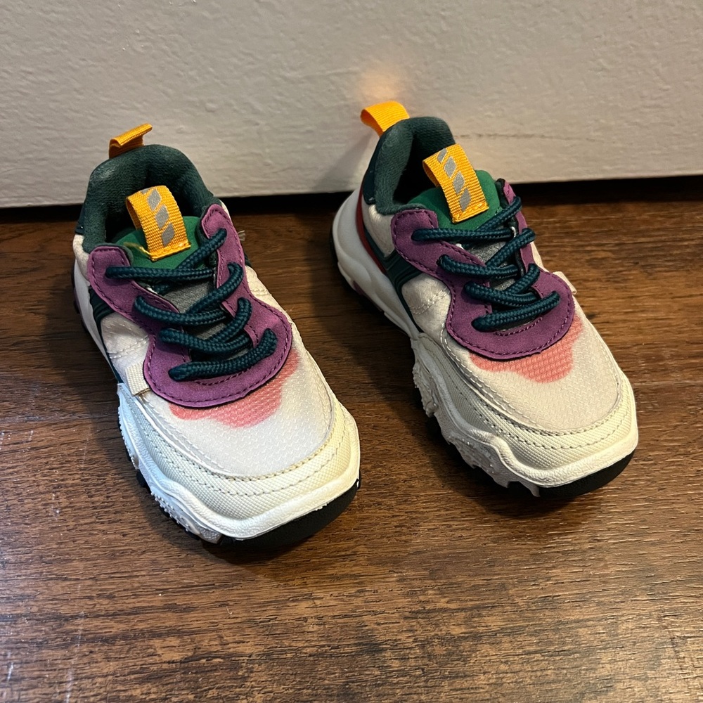 ZARA Sneakers